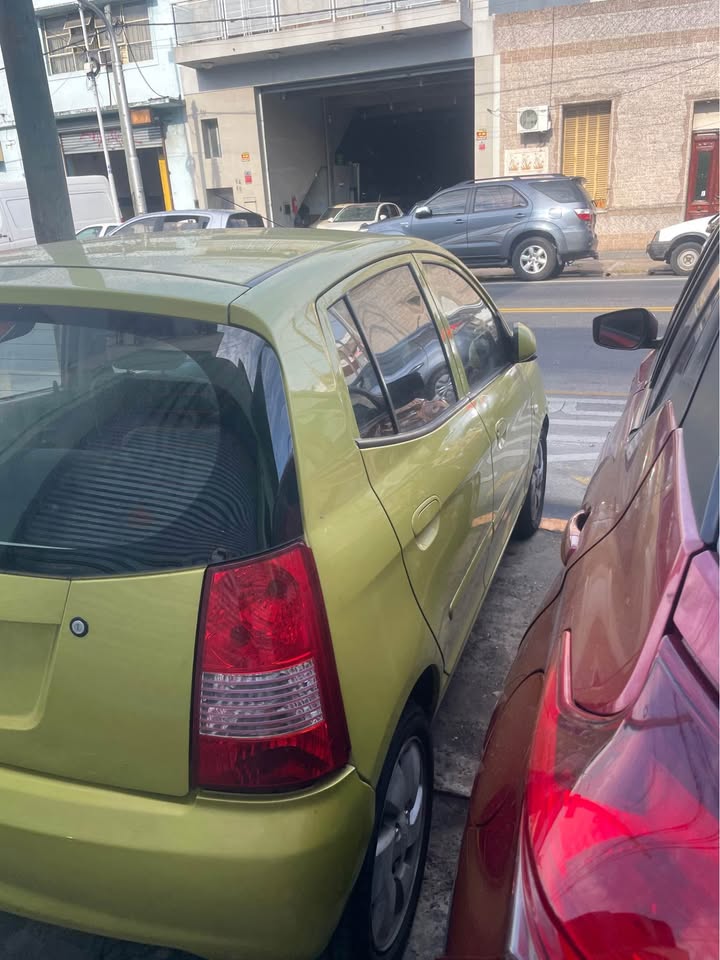 Kia Picanto Lateral Derecho