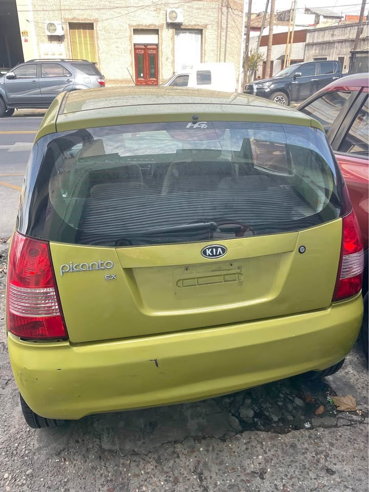 Kia Picanto trasera